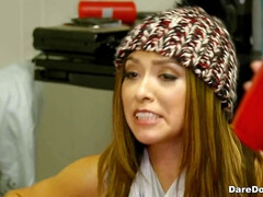 Schlafzimmer, Blondine, Blasen, Spermaladung, Aufs gesicht abspritzen, Lesbisch, Lecken, Titten