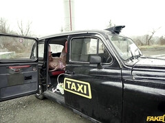 Blasen, Braunhaarige, Auto, Hardcore, Realität, Schlampe, Strümpfe, Eng