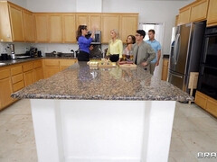 Kont, Lieveling, Grote kont, Grote mammen, Pijpbeurt, Hardcore, Moeder die ik wil neuken