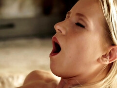 Blonde, Sucer une bite, Tir de sperme, Fétiche des pieds, Hd, Seins naturels