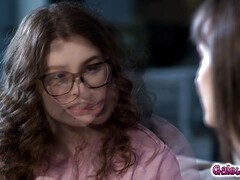 Жопа, Большие сиськи, Брюнетки, Волосатые, Поцелуи, Милф, Натуральные сиськи, Киски