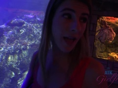 Amateur, Salle de bains, Orgasme, Petite femme, Pov, Chatte, Rasée, Gicler