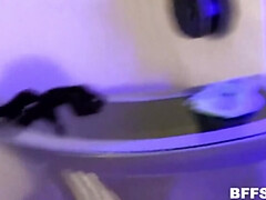 ブロンド, 茶髪の, 顔射, 指いじり, パーティ, ピアス, ハメ撮り, ガリガリ