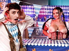 Большая жопа, Большой член, Большие сиськи, Минет, Брюнетки, Собачьи, Милф