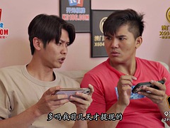 Asiatique, Gros seins, Sucer une bite, Éjaculation interne, Cocu, Hard, Nénés, Épouse