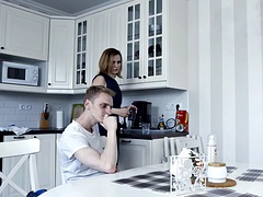 ブロンド, エロ熟女, 露出狂, 下着, 淫乱熟女, ロシア人, 生徒, 教師