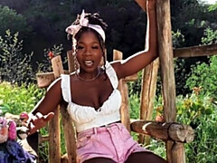 素人, デカ尻, デカパイ, 指いじり, オナニー, アウトドア, ストリッピング, ティーン