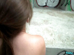 Amateur, Nana, Gros cul, Brunette brune, Queue, Bâillonner, Pov, Public