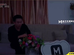 Enthousiasteling, Aziatisch, Grote kont, Pijpbeurt, Hardcore, Huisgemaakt, Masturbatie, Tiener