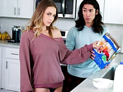 Большая жопа, Большой член, Блондинки, Минет, На кухне, Натуральные сиськи, Молоденькие, Сиськи