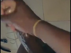 Leie, Schwarz, Geschnappt, Spermaladung, Schwarz, Masturbation, Pov, Dusche