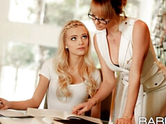 Arsch, Lingerie, Masturbation, Muschi, Rasiert, Dürr, Entkleiden, Titten