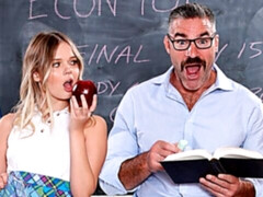 Grosser arsch, Grosser schwanz, Blasen, Hundestellung, Schulmädchen