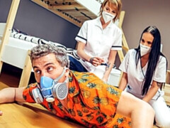 お尻, フェラチオ, バック, 女 人男 人, 手コキする, 淫乱熟女, 三人, オッパイの