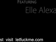 18 ans, Sucer une bite, En gros plan de très près, Hard, Hd, Adolescente, Plan cul à trois, Nénés