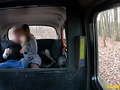 Blonde, Voiture, Hd, Hongroise, Mère que j'aimerais baiser, Jarretelles