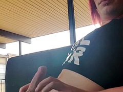 Amateur, Tir de sperme, Masturbation, Public, Rousse roux, Transsexuelle, Solo, Nénés